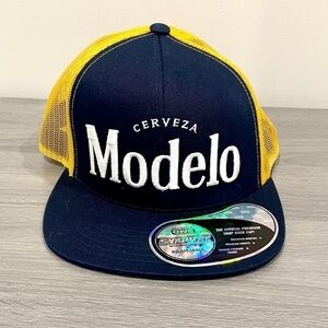 Modelo Cerveza Yellow & Blue Snap Back